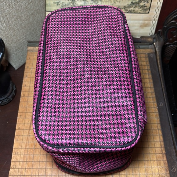 Caboodles Soft Fabric Makeup Hair Tools Case Pink Black Houndstooth w IPSY Bag - Picture 9 of 17